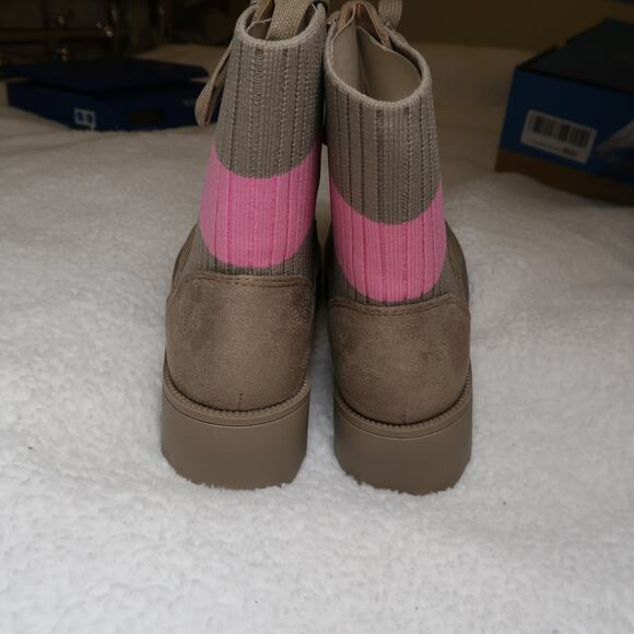 Aerosoles Sirie Kids Chelsea Ankle Fashion Boots Taupe Girls Size 1 Knit Pink - Picture 11 of 13